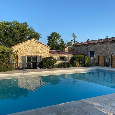 Отель Coulonges Savignac-sur-Leyze Экстерьер фото